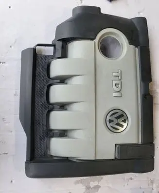 Engine cover (trim)
