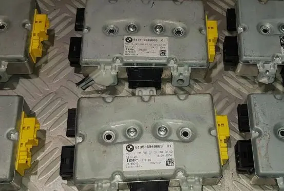 BMW 5 E60 E61 Door control unit/module 6948689