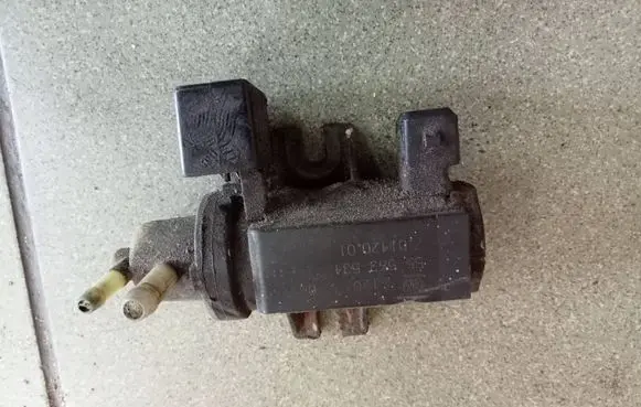 Opel Zafira B Turbo solenoid valve 55563534