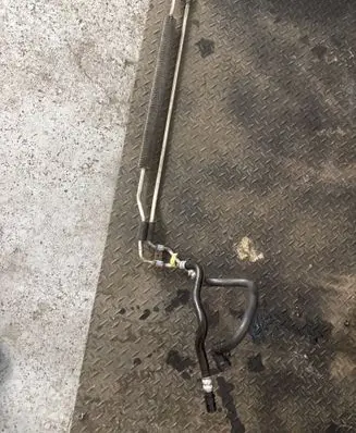 Volvo XC60 Power steering radiator 6G9N3f780cf