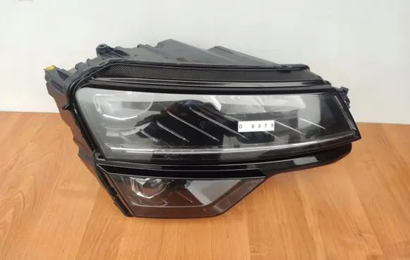 Skoda Karoq Headlight/headlamp 57B941016C