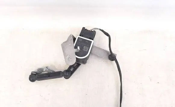 BMW M5 F90 Headlight/headlamp level sensor 2959574 6869137 37146869137