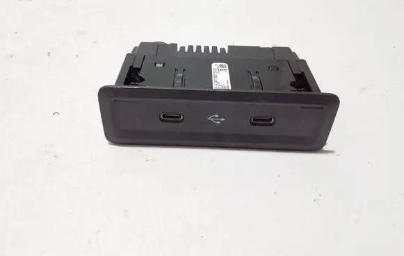 USB socket connector