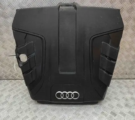 Audi Q7 4M Air filter box 4M0133837F