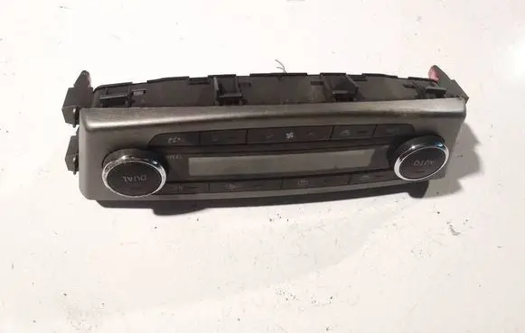 Toyota Avensis T270 Climate control unit t1000767l