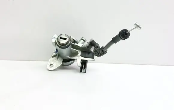 Audi A6 S6 C6 4F Tailgate exterior lock 8E0827573