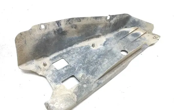 Toyota Land Cruiser (J200) Other under body part 5872360010