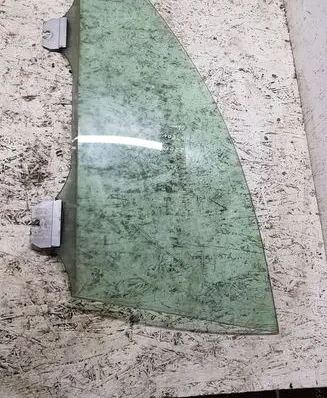 Volkswagen Phaeton Front door window glass four-door