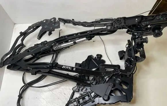 BMW 3 E92 E93 Convertible roof hinge 1035767 7188600