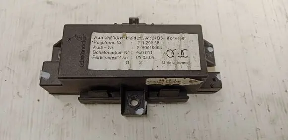 Audi A8 S8 D3 4E Door control unit/module 04E0919064