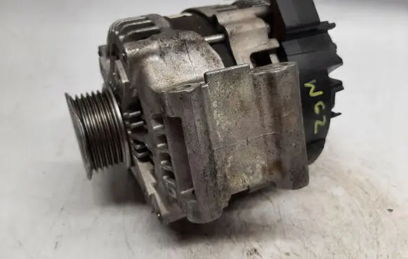 Volkswagen Golf VII Generator/alternator 06E903024G
