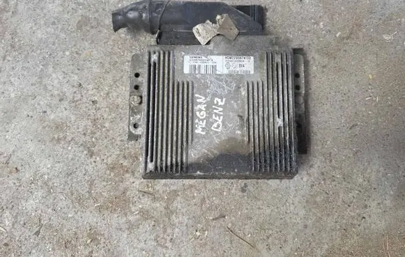 Renault Laguna I Engine control unit/module 7700874132