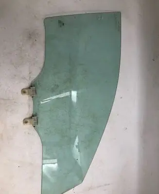 Hyundai Kona II Front door window glass four-door E000008