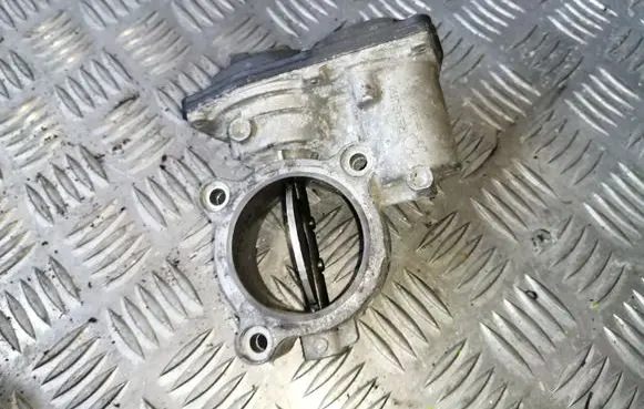 BMW 5 F10 F11 Throttle valve 7810752 13547810752