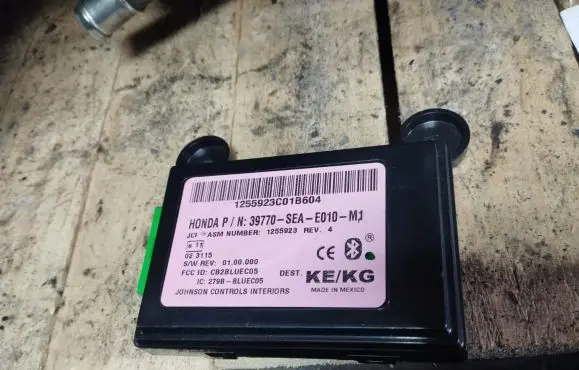 Honda Accord Bluetooth control unit module 39770SEAE010M1