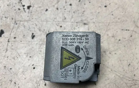 Audi A6 S6 C6 4F Headlight ballast module Xenon 5DD00831950
