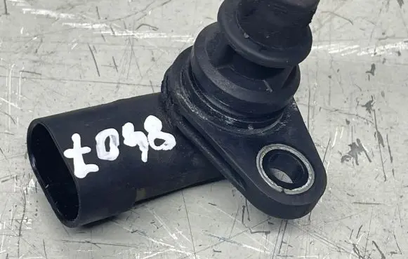 Opel Insignia A Camshaft position sensor 55201876