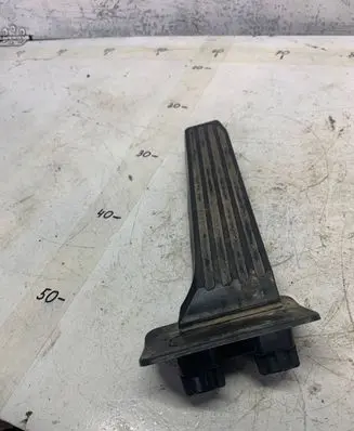 Lexus IS III XE30 Accelerator throttle pedal