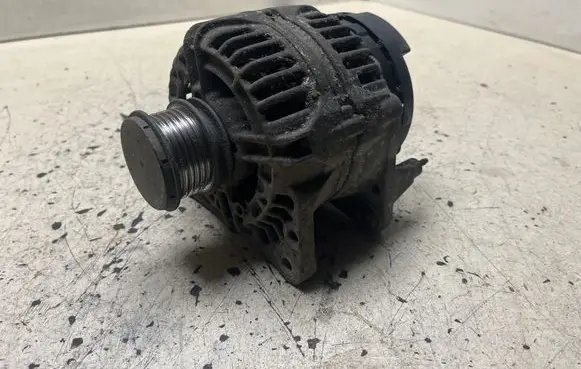 Volkswagen Sharan Generator/alternator 038903023L 0124325001