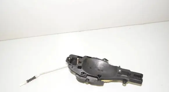 BMW X4 F26 Front door exterior handle/bracket 7331740 51217331740