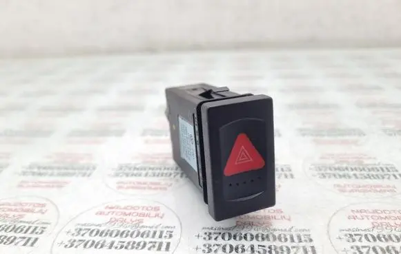 Volkswagen PASSAT B5.5 Hazard light switch 3B0953235D