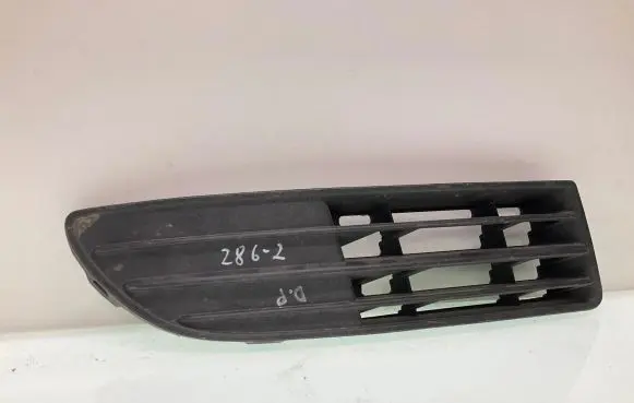 Volkswagen Cross Polo Front bumper lower grill 6Q0853666F