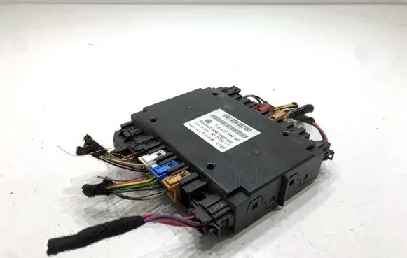 Volkswagen Touareg I Other control units/modules 7L6937049AF
