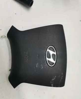 Hyundai Lantra II Steering wheel airbag