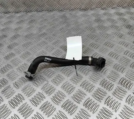 Volvo XC40 Engine coolant pipe/hose 32138733