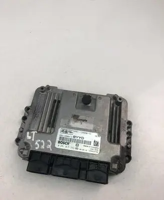 Ford Focus Engine control unit/module 0281015243