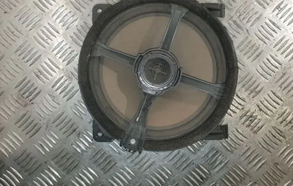 Volvo S60 Panel speaker 8633574