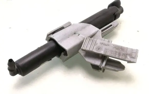 Ford Mondeo MK IV Headlight washer spray nozzle 7S7113L015AA