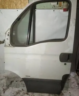 Iveco Daily 30.8 - 9 Front door BALTOS