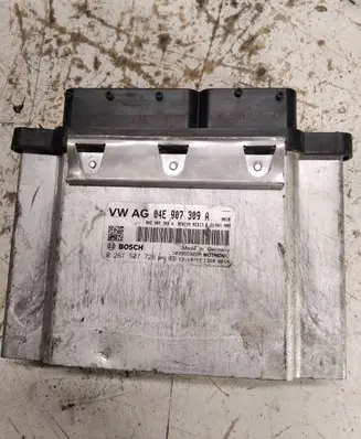 Volkswagen Golf VII Engine control unit/module 04E907309A 0261S07726