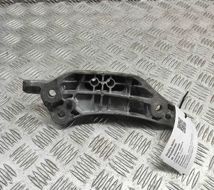 Citroen C5 Aircross Gearbox mounting bracket 9820554780