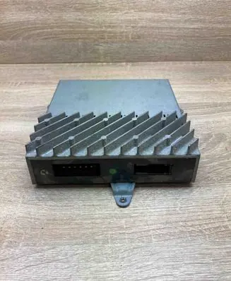 BMW 5 E39 Sound amplifier 8374535 086661069