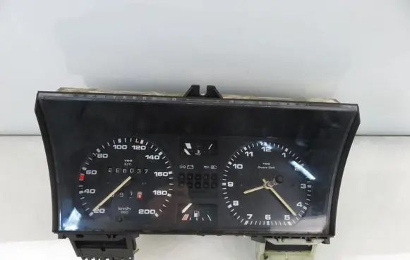 Volkswagen Golf II Speedometer (instrument cluster) 191919059 191919033CC