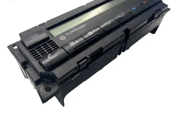 Volkswagen Golf IV Climate control unit