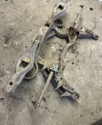 Mitsubishi Pajero Rear subframe 