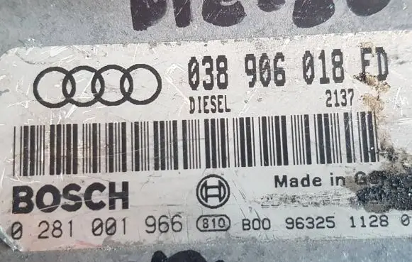 Audi A4 S4 B5 8D Engine control unit/module 038906018FD 0281001966 9632511280
