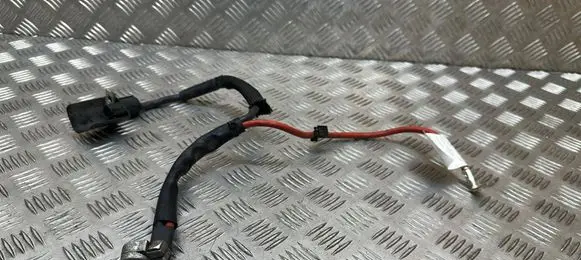 Positive cable (battery)