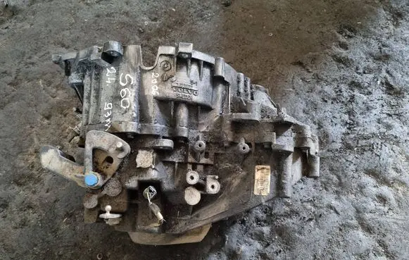 Volvo S60 Manual 5 speed gearbox 456R7002DC 130206145817 1023822