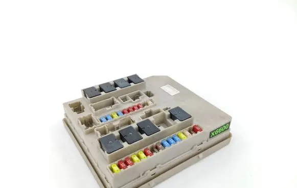 Renault Clio III Other control units/modules 902665A