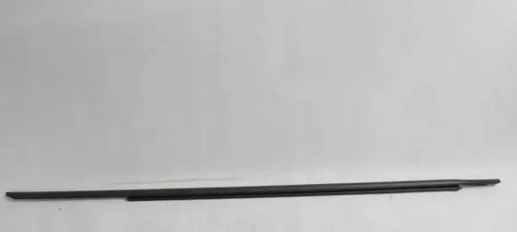 BMW 3 F30 F35 F31 Rubber seal loading door window/glass 7258296