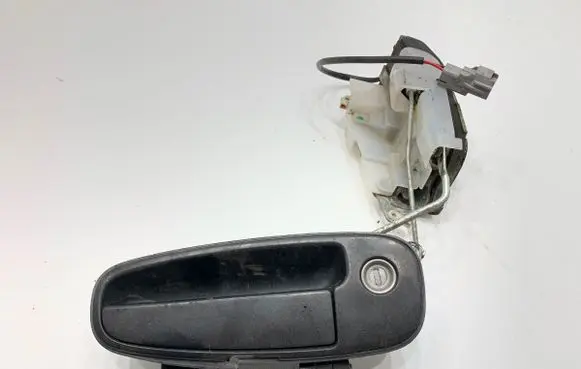 Toyota RAV 4 (XA10) Front door lock 