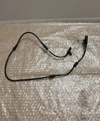 Mercedes-Benz B W246 W242 ABS brake wheel speed sensor A2465402510