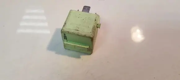 BMW 5 E39 Other relay 61368373700 61.368373700