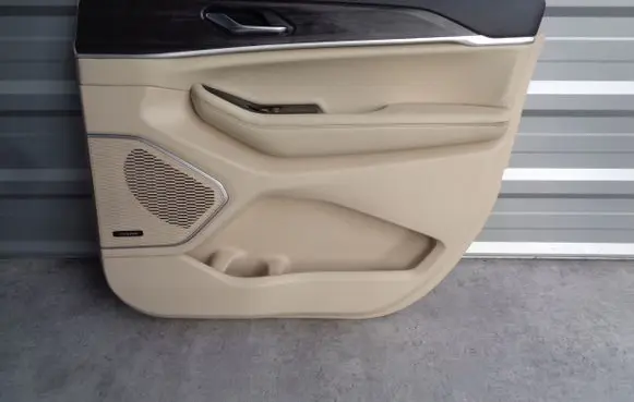 Jeep Grand Cherokee (WJ) Rear door card panel trim