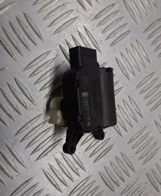 Seat Leon (1P) A/C air flow flap actuator/motor 0132801337