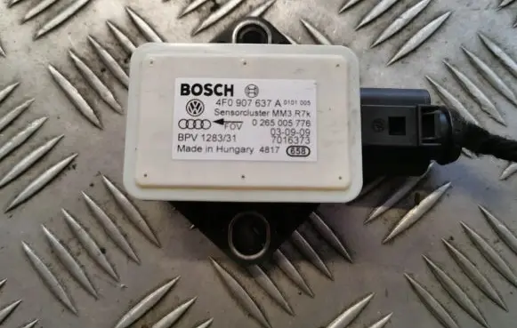 Audi A6 S6 C6 4F ESP acceleration yaw rate sensor 4F0907637A
